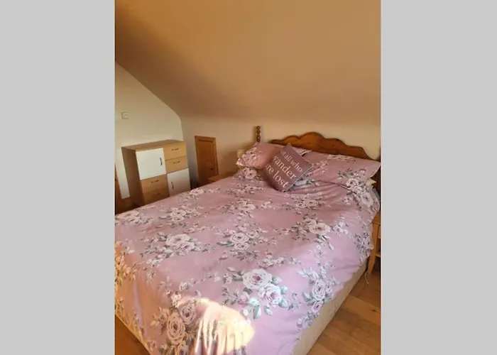 度假居 Breathneach House